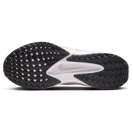 Nike Quest 6